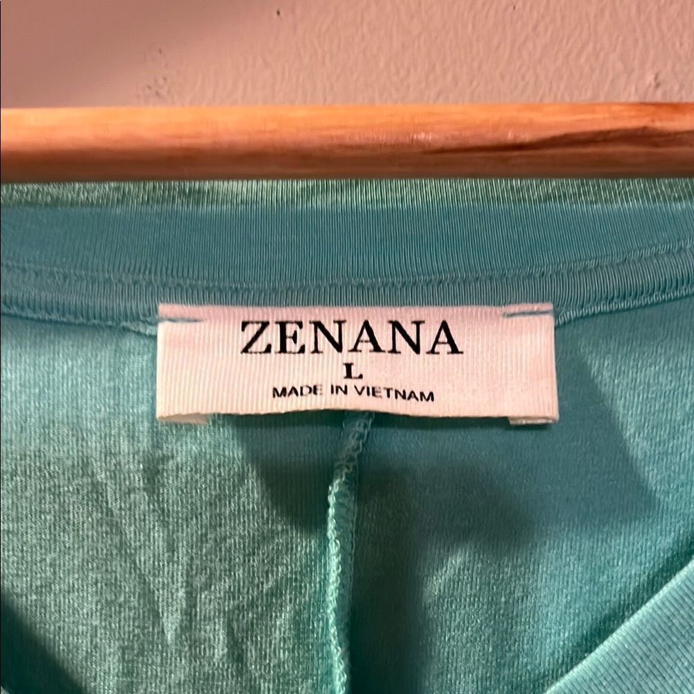 Zenana Outfitters Teal Sleeveless V-Neck Top - Picture 2 of 7
